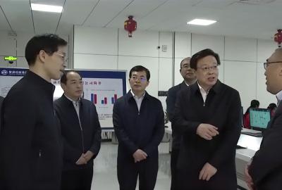 東營市委書記楊國強一行蒞臨俊源石油調(diào)研指導工作